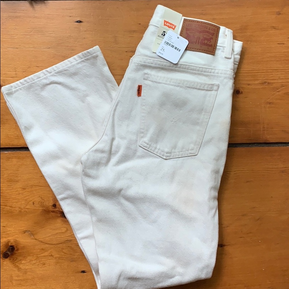 NWT Levi’s 517 high waisted cropped bootcut jeans